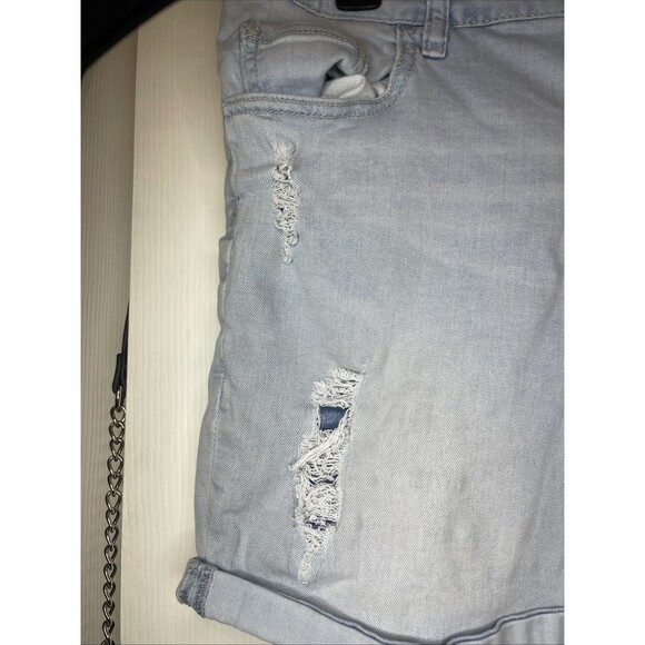 Justice JuniorPlus Size 20 Light Wash Distressed Jean Shorts Stretchy Rolled Hem - Picture 2 of 9